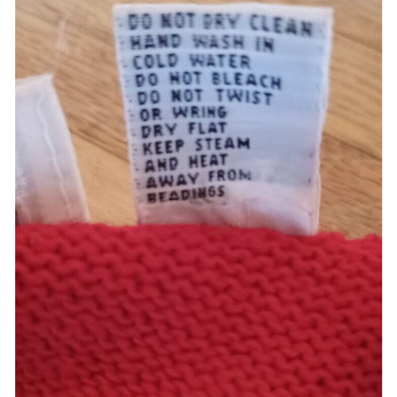 VTG DUET Women's Small Red Sweater with Flower Embroidery Contrast Details Beads - Picture 6 of 6